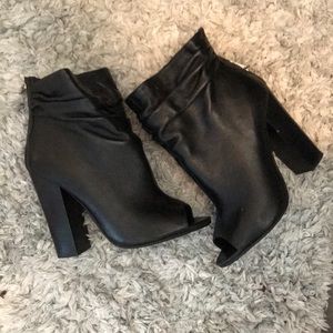 Chinese Laundry Kristin Cavallari leather sz6